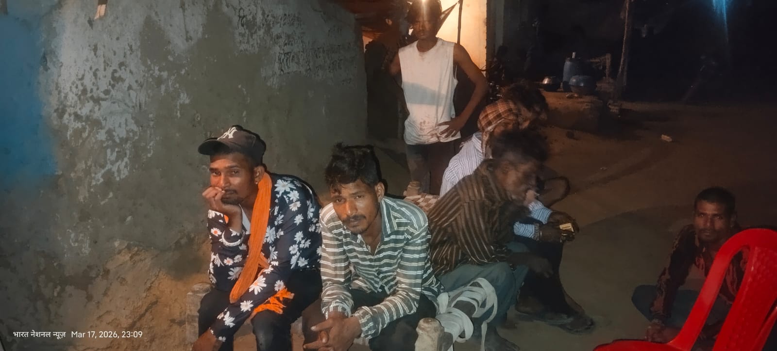 पचपेड़ी में सनसनी: कमरे में खून से लथपथ मिली ग्रामीण की लाश, गला रेतने के निशान… हत्या या आत्महत्या?